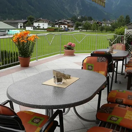 Emberger Apartment Mayrhofen