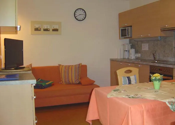 Gaestehaus Emberger Майргофен