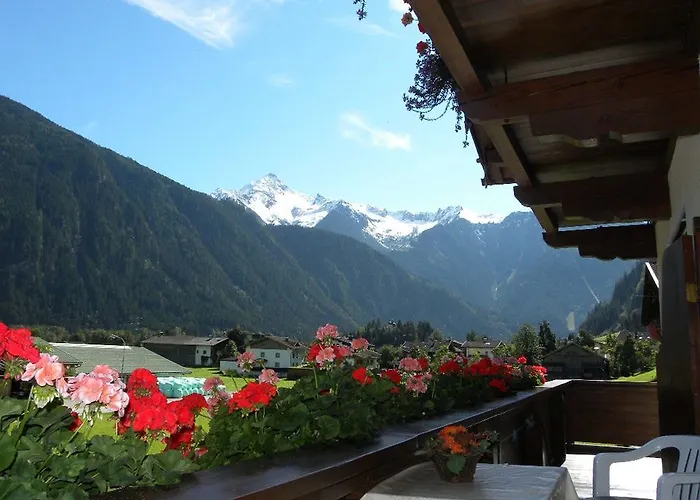 Gaestehaus Emberger Lejlighed Mayrhofen