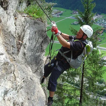 Gaestehaus Emberger *